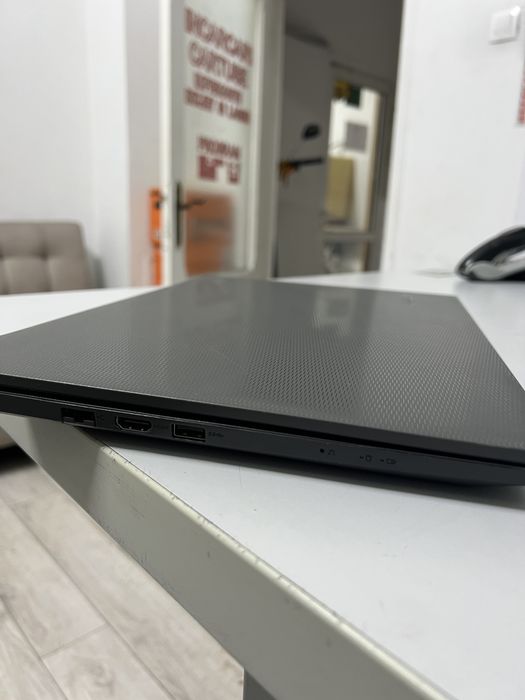 Laptop Lenovo V130 15IKB i5 8250U