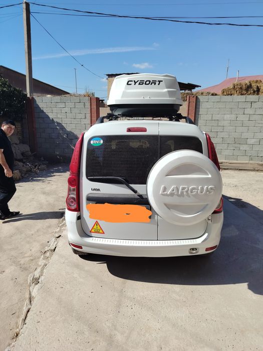 Ларгус сотилади 2015 йил прабег 87000 нархи 180 милйон