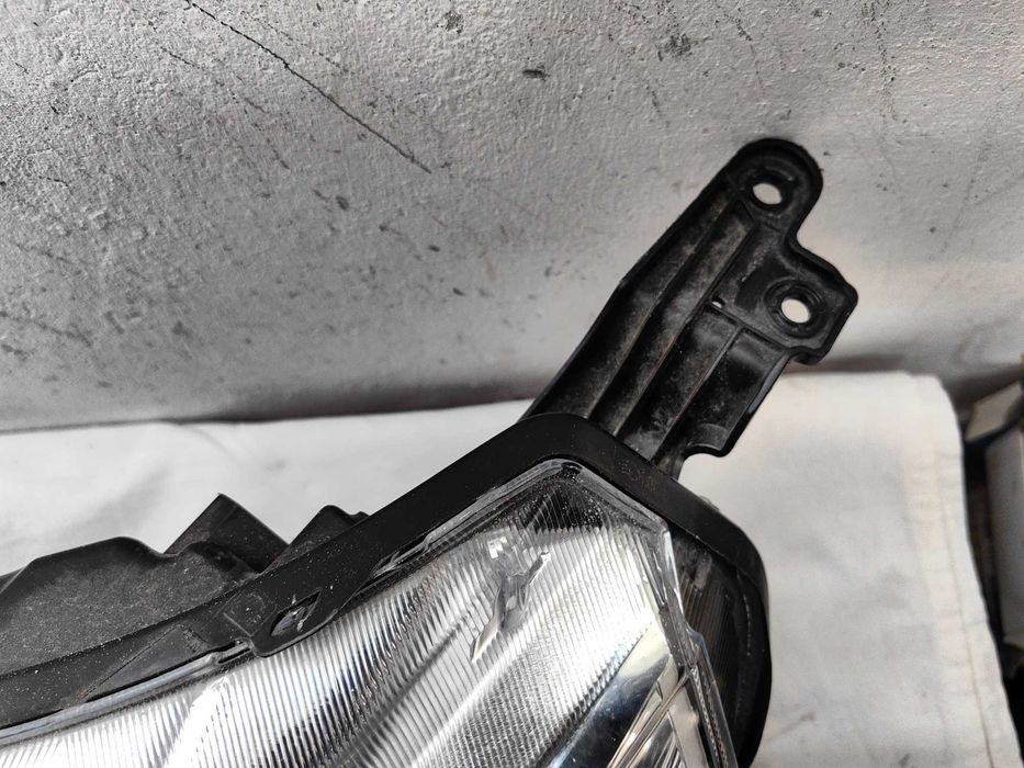 Оригинален фар Сузуки Витара  Suzuki Vitara