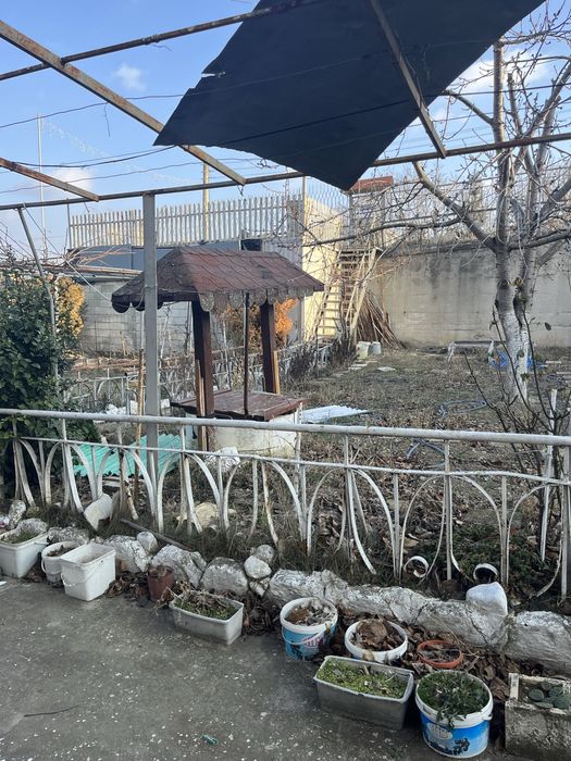 Продава се Къща в Варна, ЖП Гара - 488 кв.м за 380 €/кв.м - Снимка #1