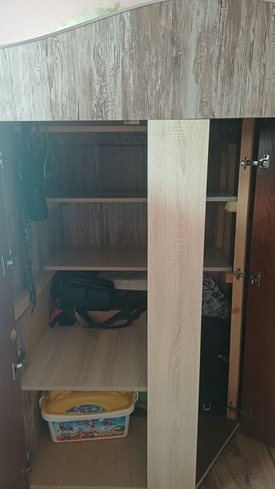 Мебель: Шкаф, кроват
