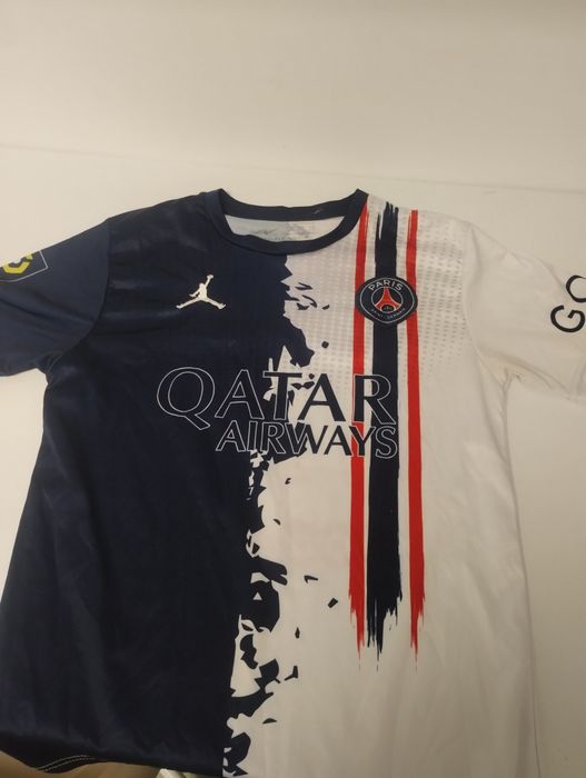 Tricouri de fotbal stare foarte bună