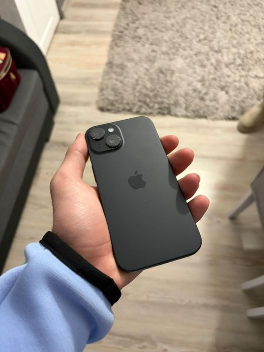 IPhone 15  culoare negru