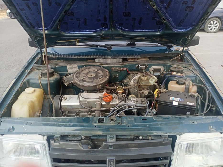 Sotiladi srochniy Lada 2000 yil xolati Yaxshi !