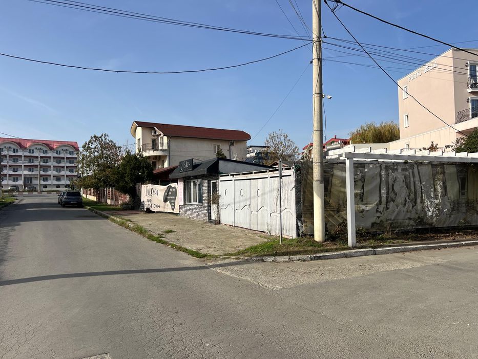 Inchiriez 8 casute din lemn pe partea cu marea in Mamaia Nord