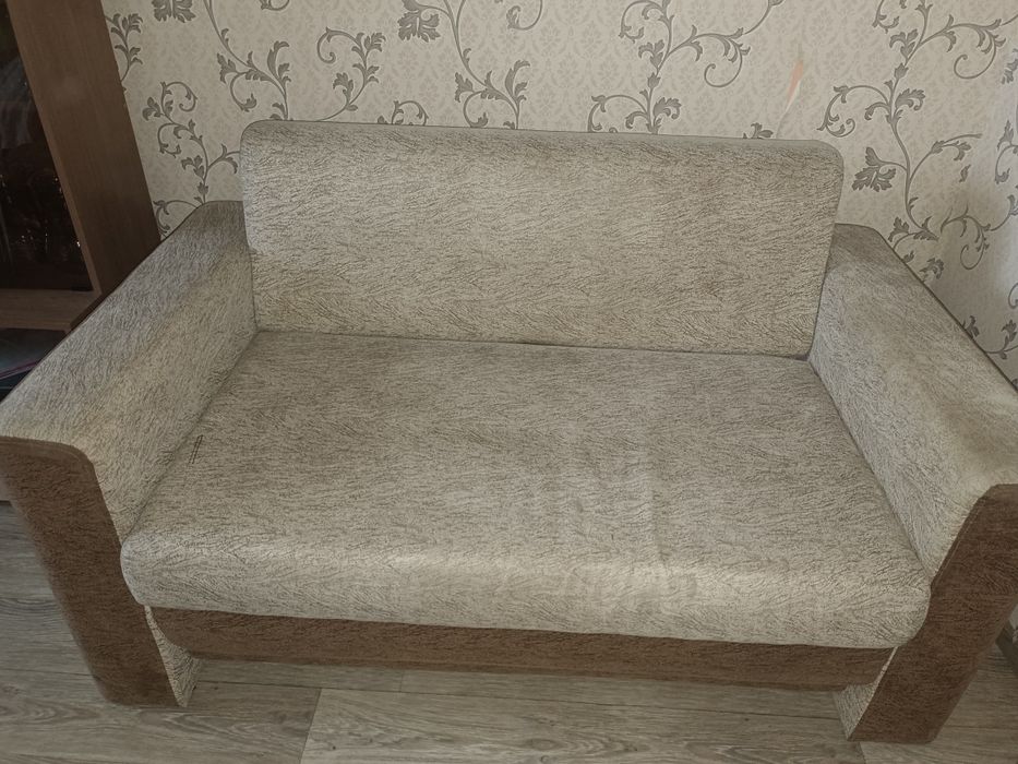 Продам диван,  б/у  , двойка