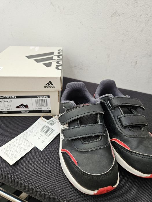 Маратонки adidas vs switch 3