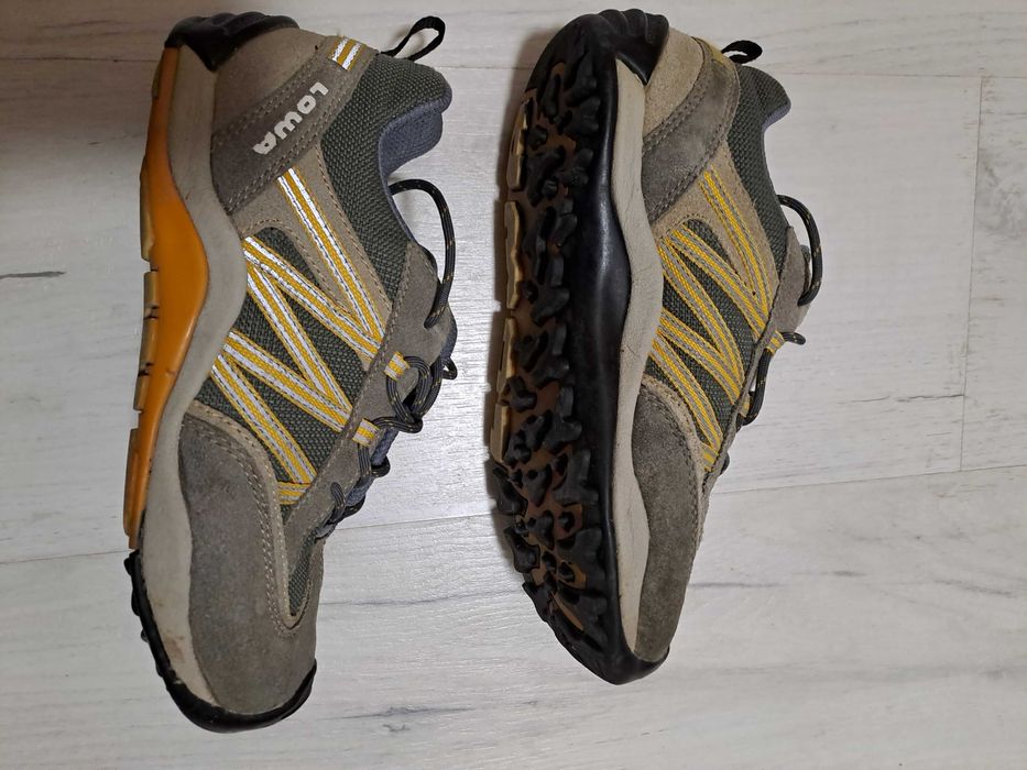 Туристически обувки Lowa 36