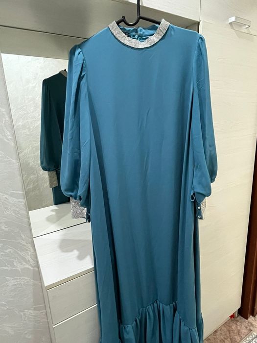 Продам элегантное платье