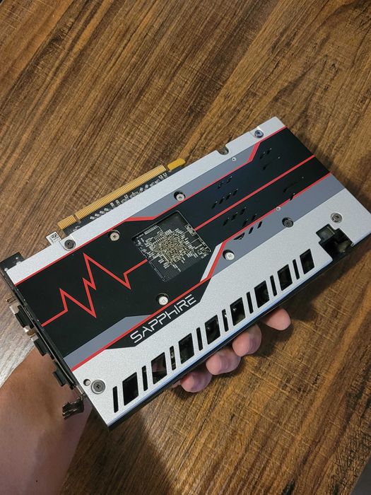 Placă Video Sapphire Pulse AMD Radeon RX 590 8GB GDDR5 256-bit