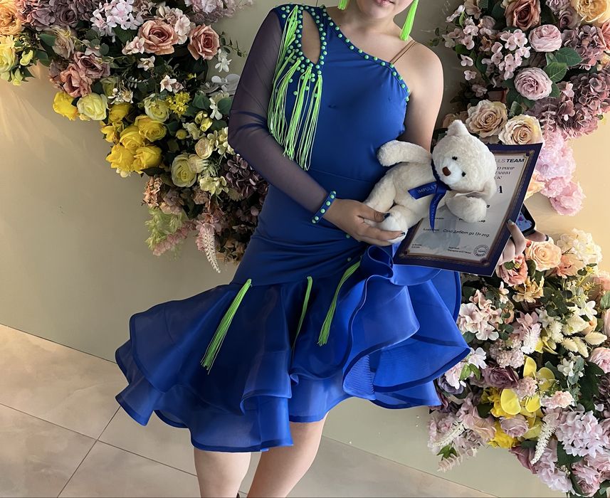 Рокля за спортни танци