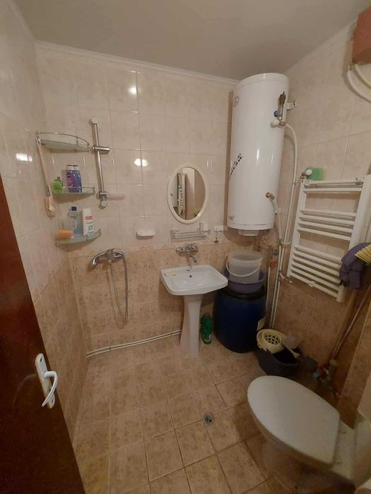 Продава се Тристаен апартамент в Омуртаг - 74 кв.м за 1144 €/кв.м - Снимка #10
