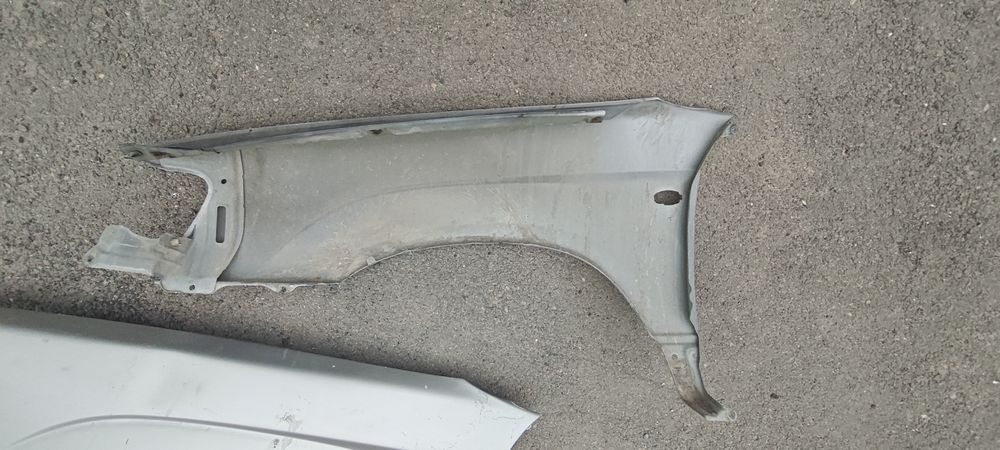 Крылья на subaru forester sg  до рест