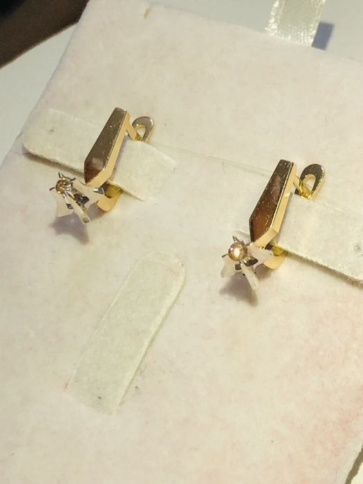 Золотые серьги с бриллиантом 585 Россия