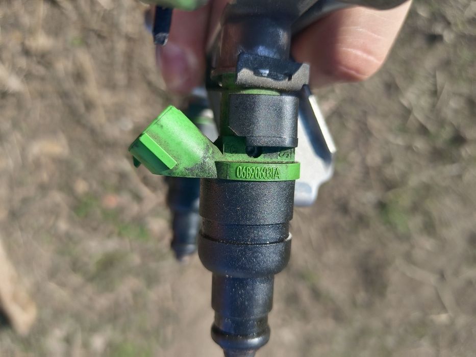 Продам топливные форсунки