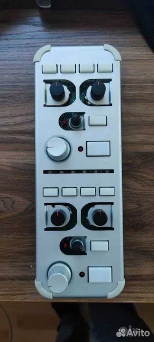 DJ MIDI-контроллер Vestax VFX-1