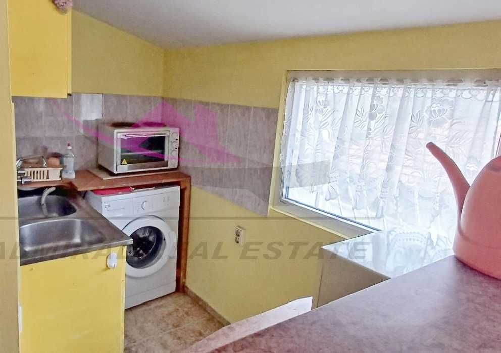 Дава се под наем Двустаен апартамент в Варна, Общината - 35 кв.м за 358 € - Снимка #1