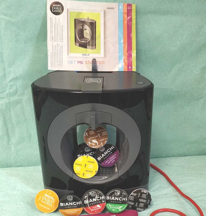 Кафемашина с гаранция 1 година NESCAFÉ® Krups Dolce Gusto OBLO.Black за капсули система Долче густо
