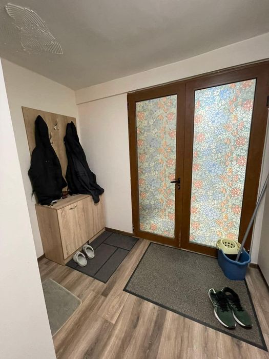 Тристаен апартамент в ж.к. Младост 2