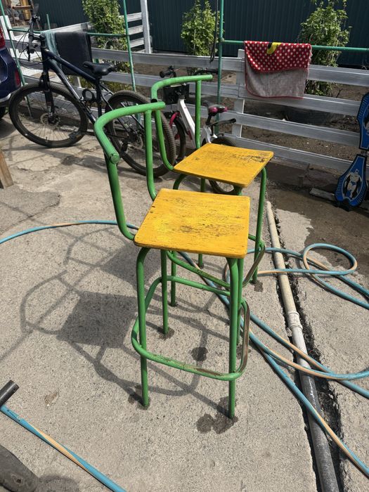 Барные стулья б/у