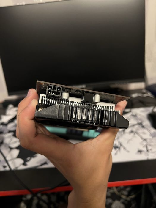 Продам GTX 1050 Ti 4GB AXLE