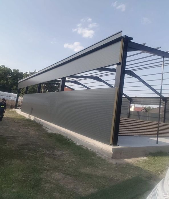 Vand hale metalice hala ,structura metalica diferite mărimi  cu panou sandwich  sau fara