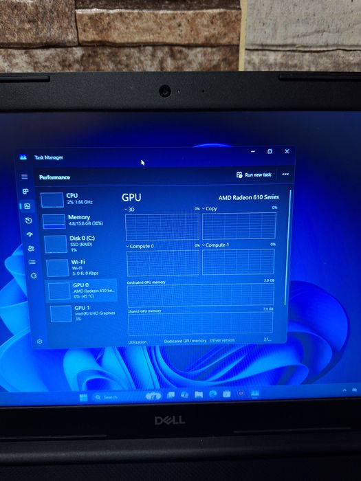 Laptop DELL, i7 10510u, 16 GB RAM, SSD M2 250 GB, GPU Radeon 610