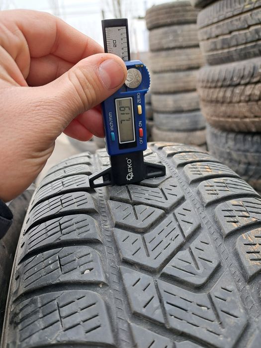 Anvelope de iarna 215-65r17 Pirelli