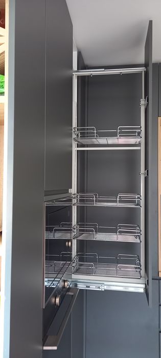 Кухненски килер голям и малък