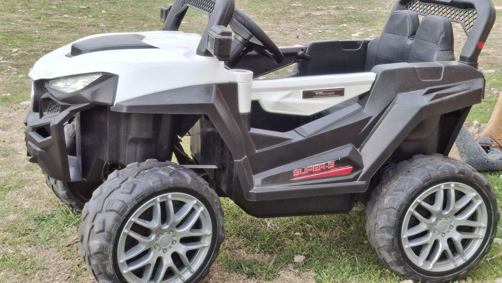 Электронная детская машина