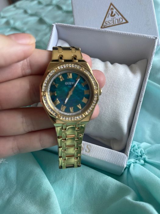 Ceas Guess auriu  damă
