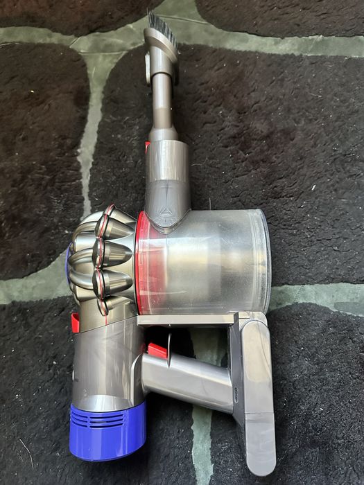 Продам Дайсон в хорошем состояние