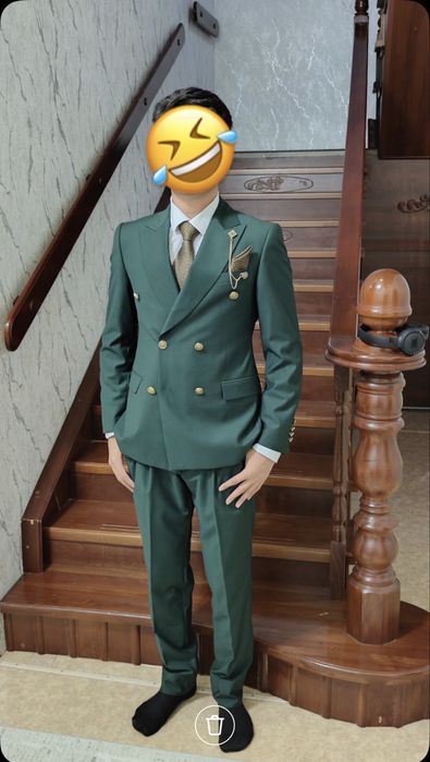 Продается костюм