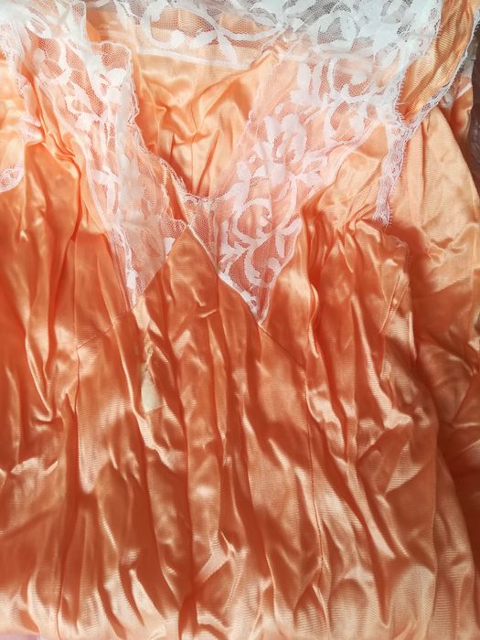 Престилки за всяка домакиня, комбинезони, нощници