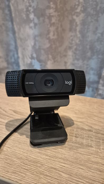 Веб камера логитек