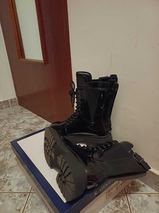 ghete/bocanci negri luciosi