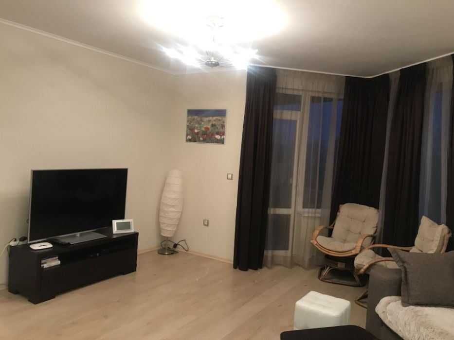 Продава се Тристаен апартамент в София, Център - 91 кв.м за 1141 €/кв.м - Снимка #5