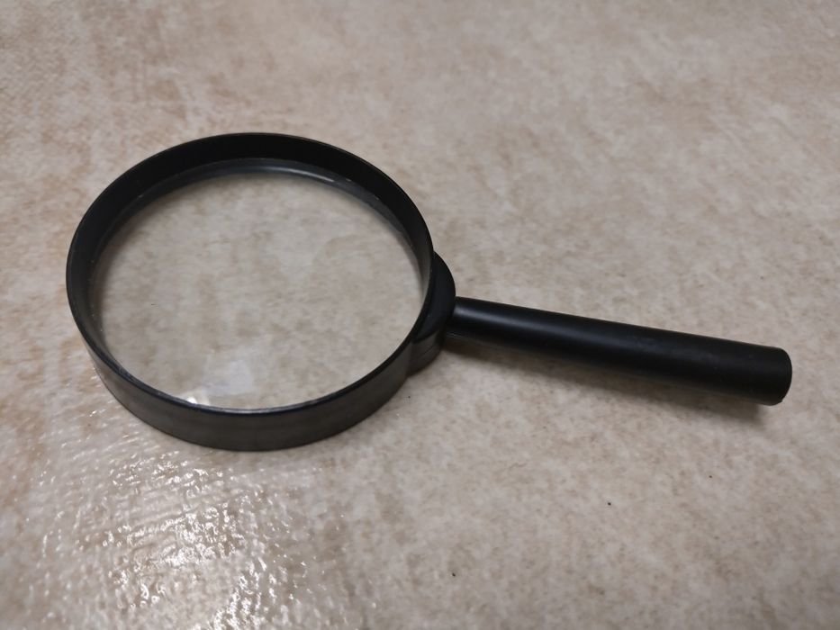 Универсална увеличителна  лупа от Германия