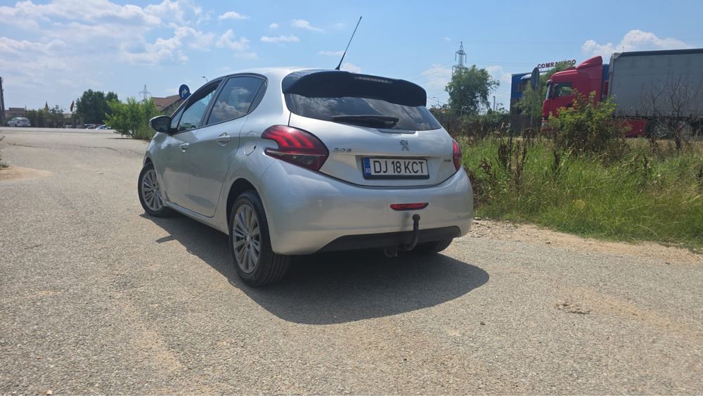 PEUGEOT 208 2017 — imagine 4