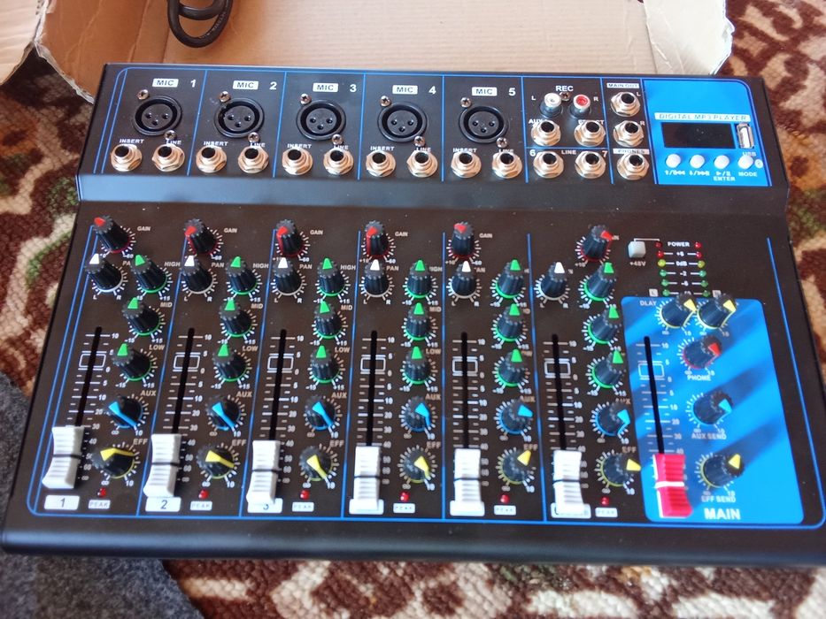 Усилитель микшер