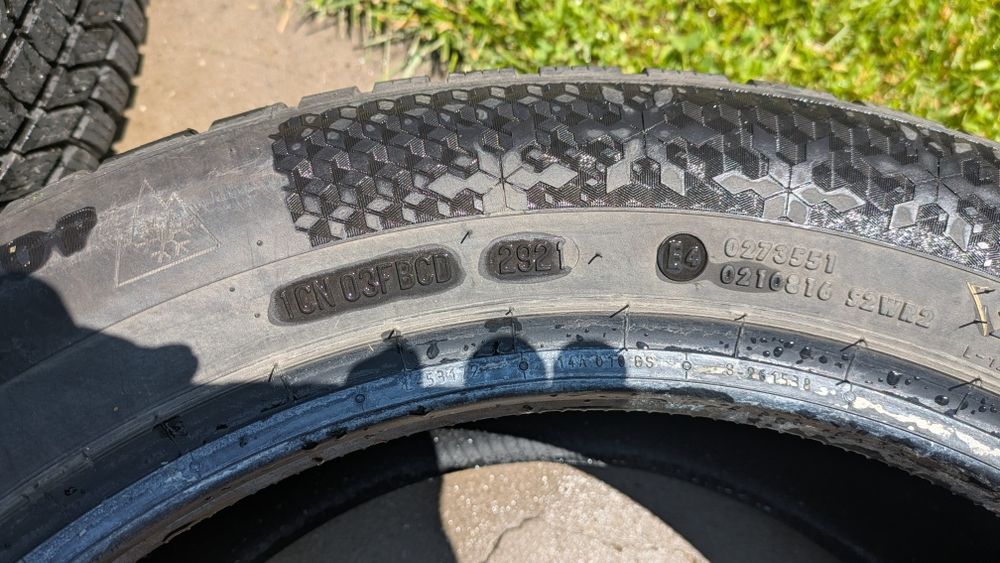 Зимни гуми Continental 215/55/R17 DOT 21