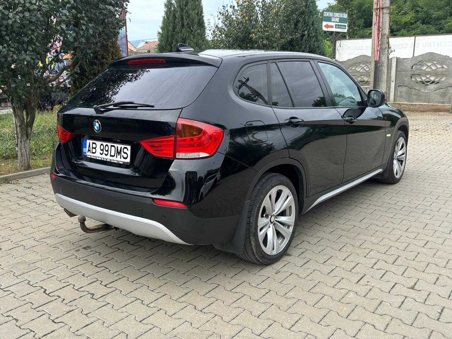 Vand BMW ,X1 an fabricatie 2011