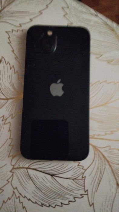 Apple Iphone 13 128 в отличном состояние