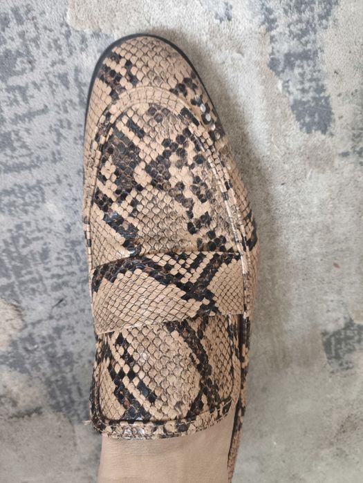 Продается лоферы