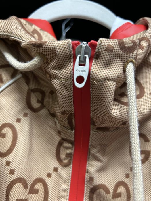 Спортно горнище от прекрасна материя