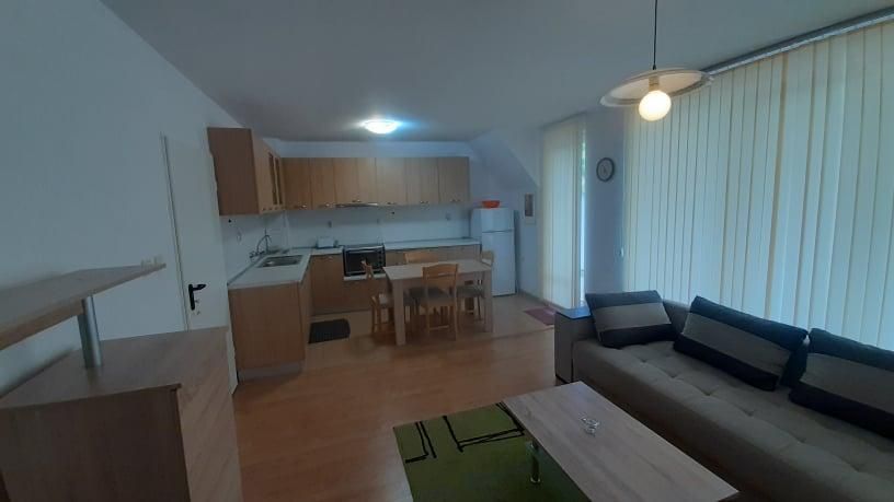 Дава се под наем Двустаен апартамент в Бургас, Изгрев - 90 кв.м за 510 € - Снимка #1