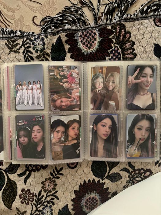 Биндер с кпоп карточками