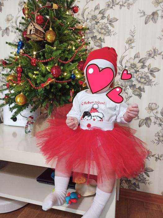Продам новогодний боди для девочки.
