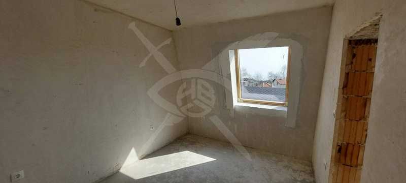 Продава се Двустаен апартамент в Варна, Виница - 45 кв.м за 850 €/кв.м - Снимка #2