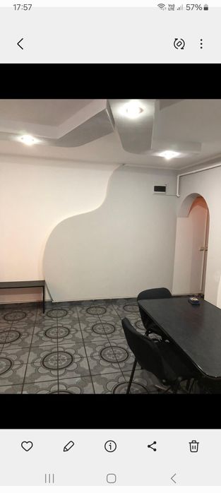 Apartament  cu trei camere de vânzare în Gaesti.